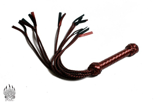 Polytail whips: Cats and Seven-tail whips